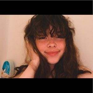 Meet your Posher, Carly